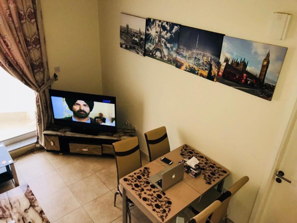 California Hostel ดูไบ ภายนอก รูปภาพ